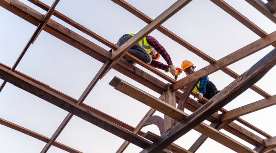 Professional gutter cleaning services in Princeville, IL